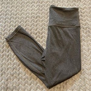 ATHLETA. Women’s leggings.